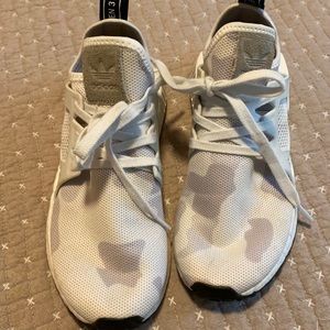 Addidas boost tan camo tennis shoes